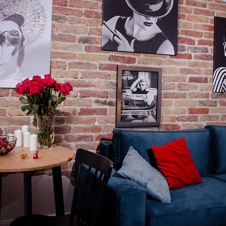 Apartament Dla Doroslych "Papierki Po Cukierkach" ลูบลิน ภายนอก รูปภาพ